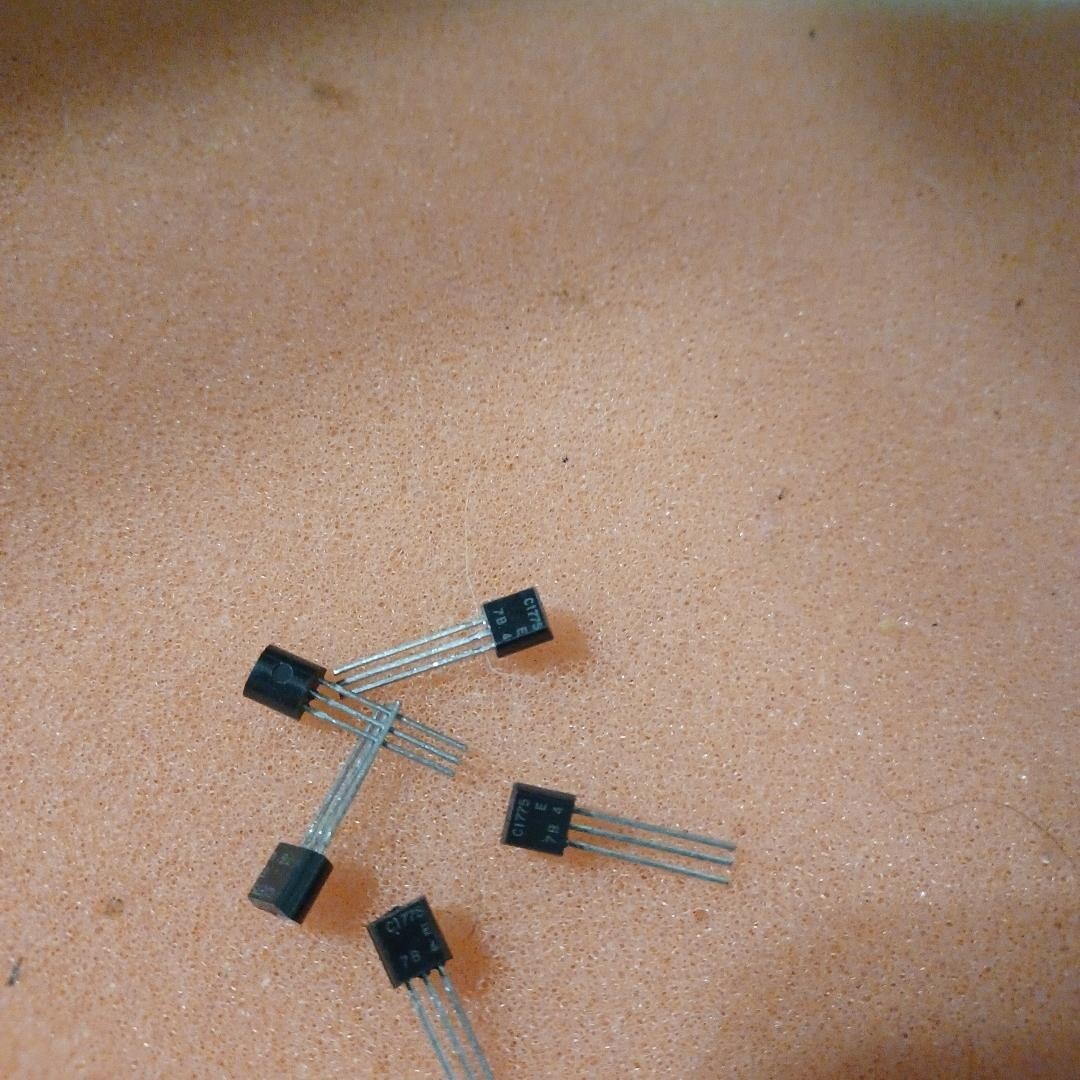 2SC1775 5 PIECES Hitachi Japan Transistor New