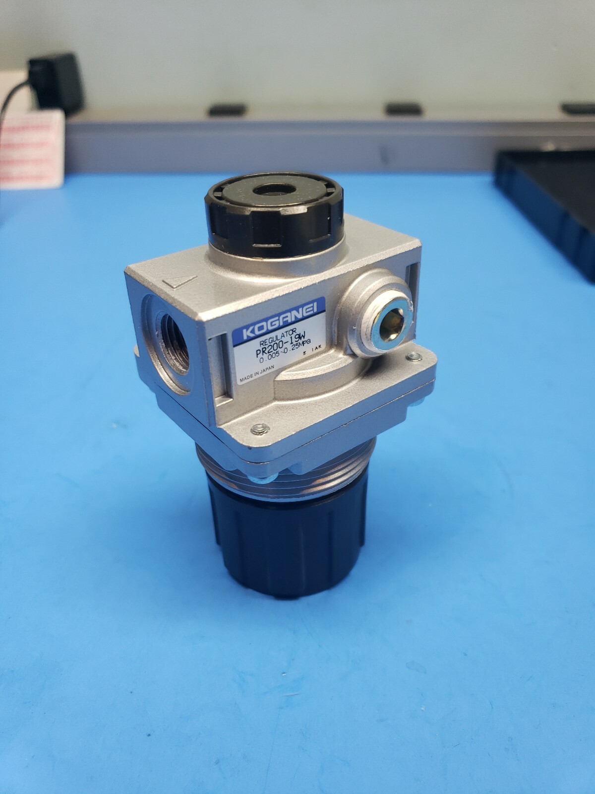 SIEMENS SYSMEX UF1000i ▪︎ KOGANEI PR200-19W PRESSURE REGULATOR 0.25MPA MAX