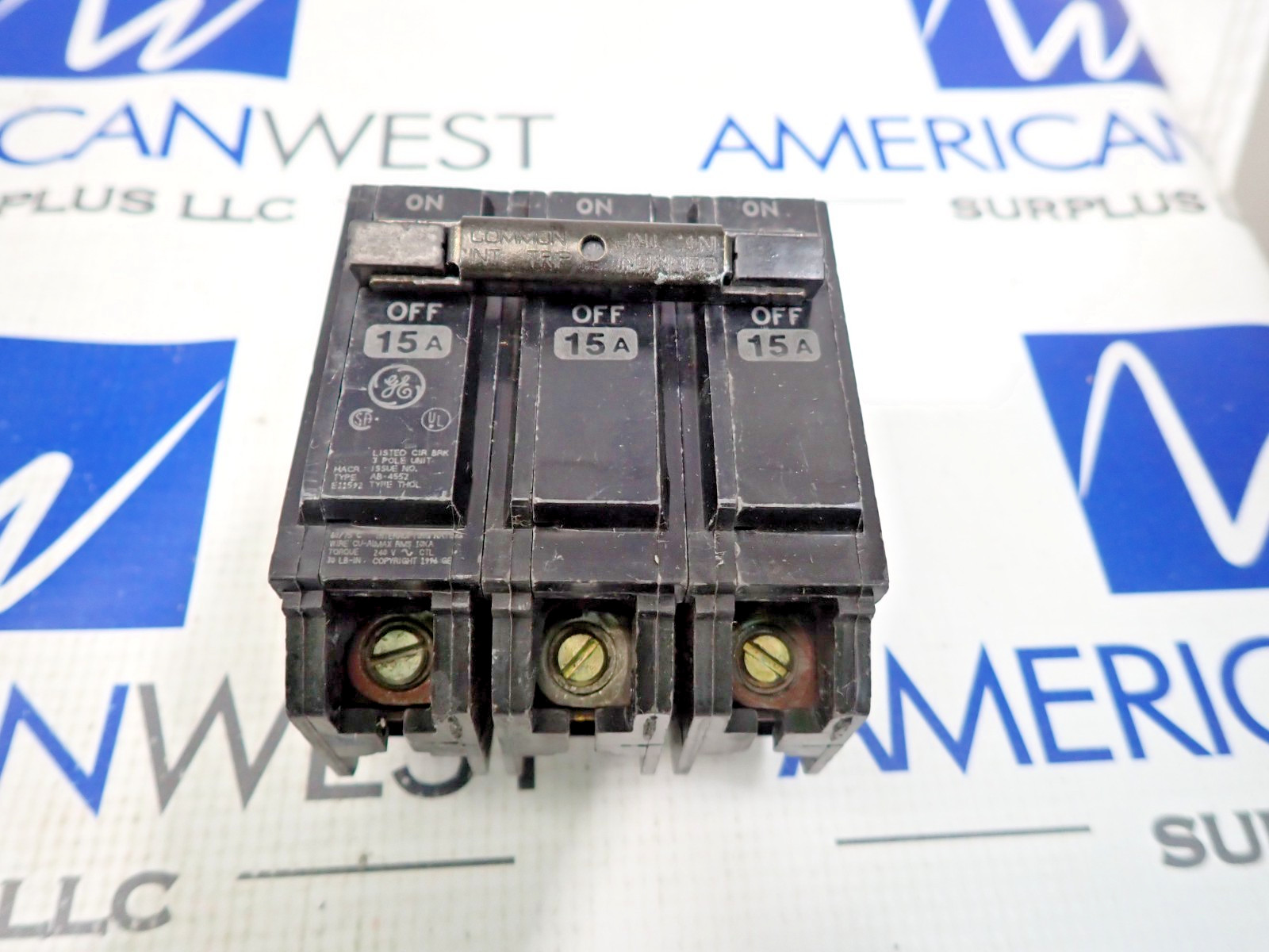GE General Electric THQL32015 15 amp 3 pole plug in breaker 240 volt THQL chip