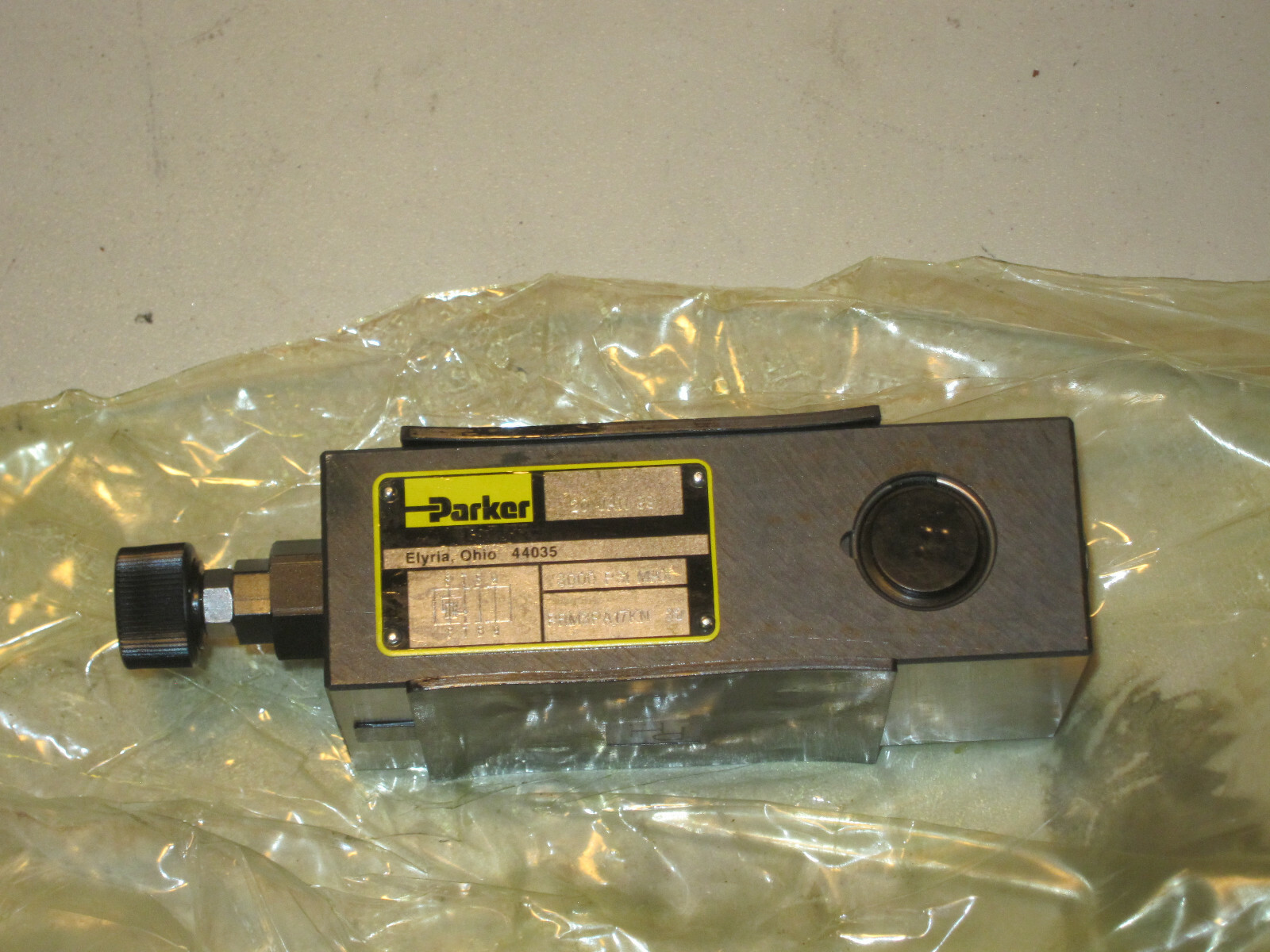 New Parker Manapak Hydraulic Pressure Reducing Valve, PRM3PA17KN32