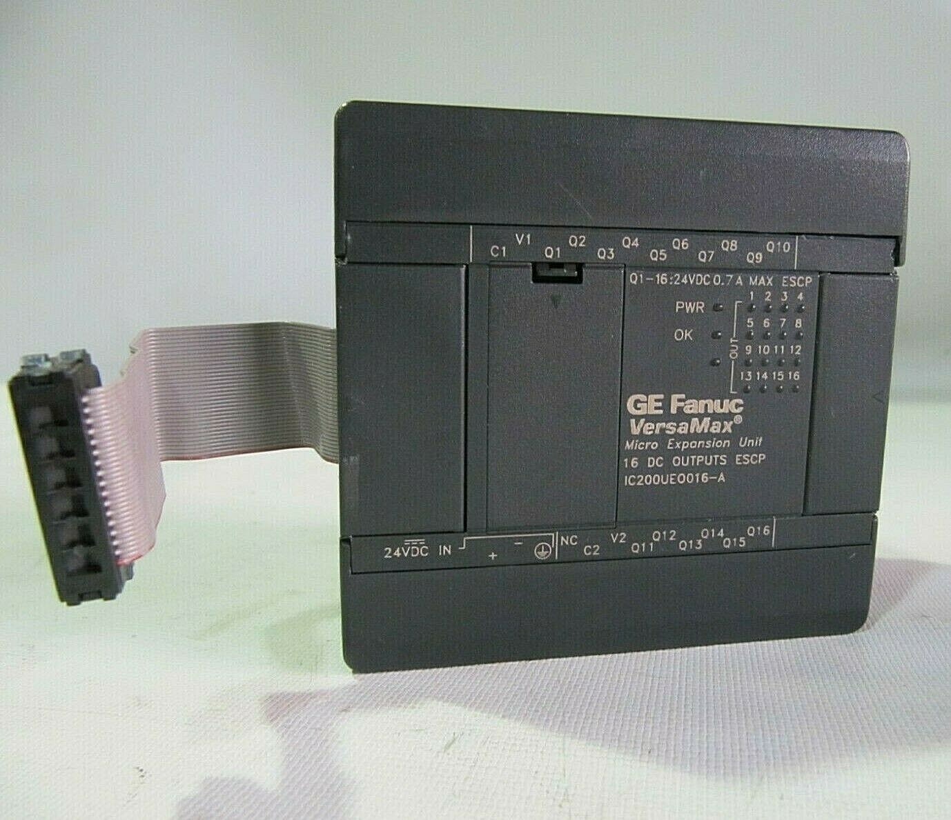 GE Fanuc VersaMax PLC Micro Expansion Unit 16 DC Outputs ESCP IC200UEO016-A