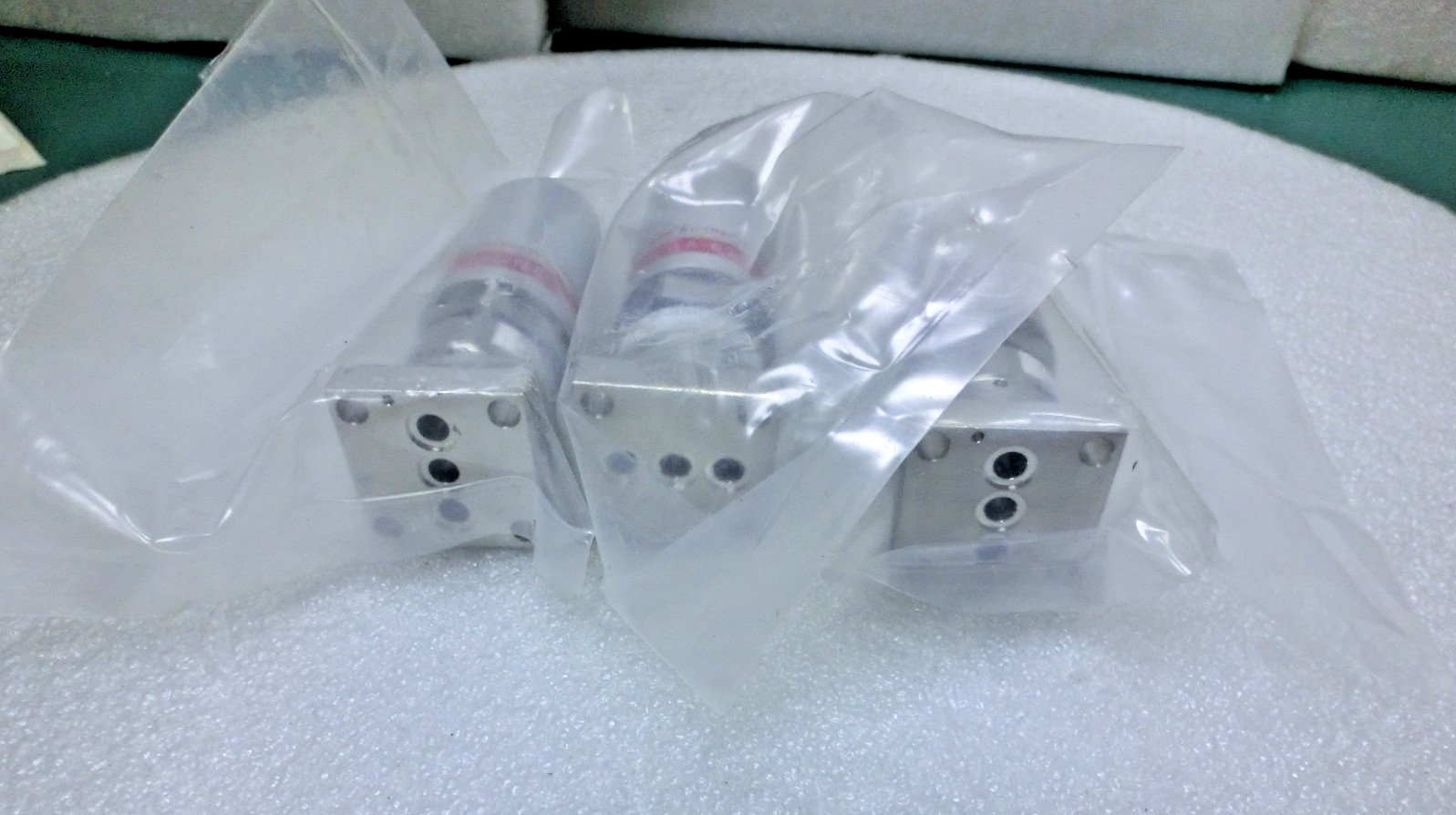 Lot of 3 Fujikin 708223 Lam 766-197844-310 Rev C O.P. 0.5~0.6mPa N.C. Valve~9929