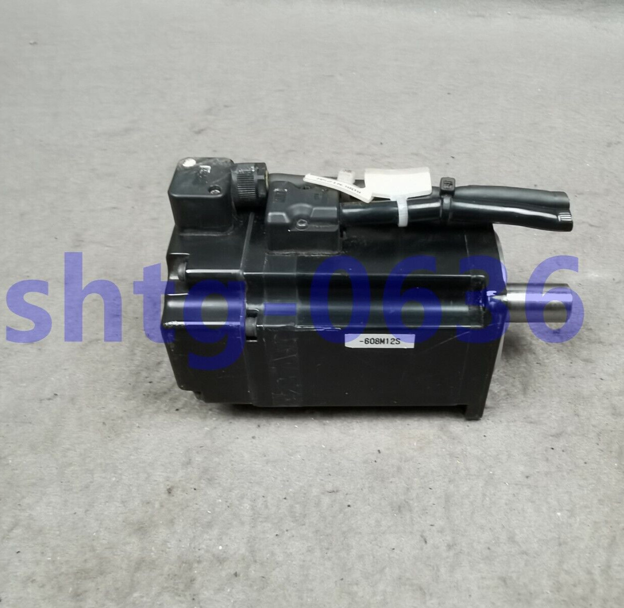 USED YASKAWA SGMAS-04ACA21 Servo Motors （as the picture shows）