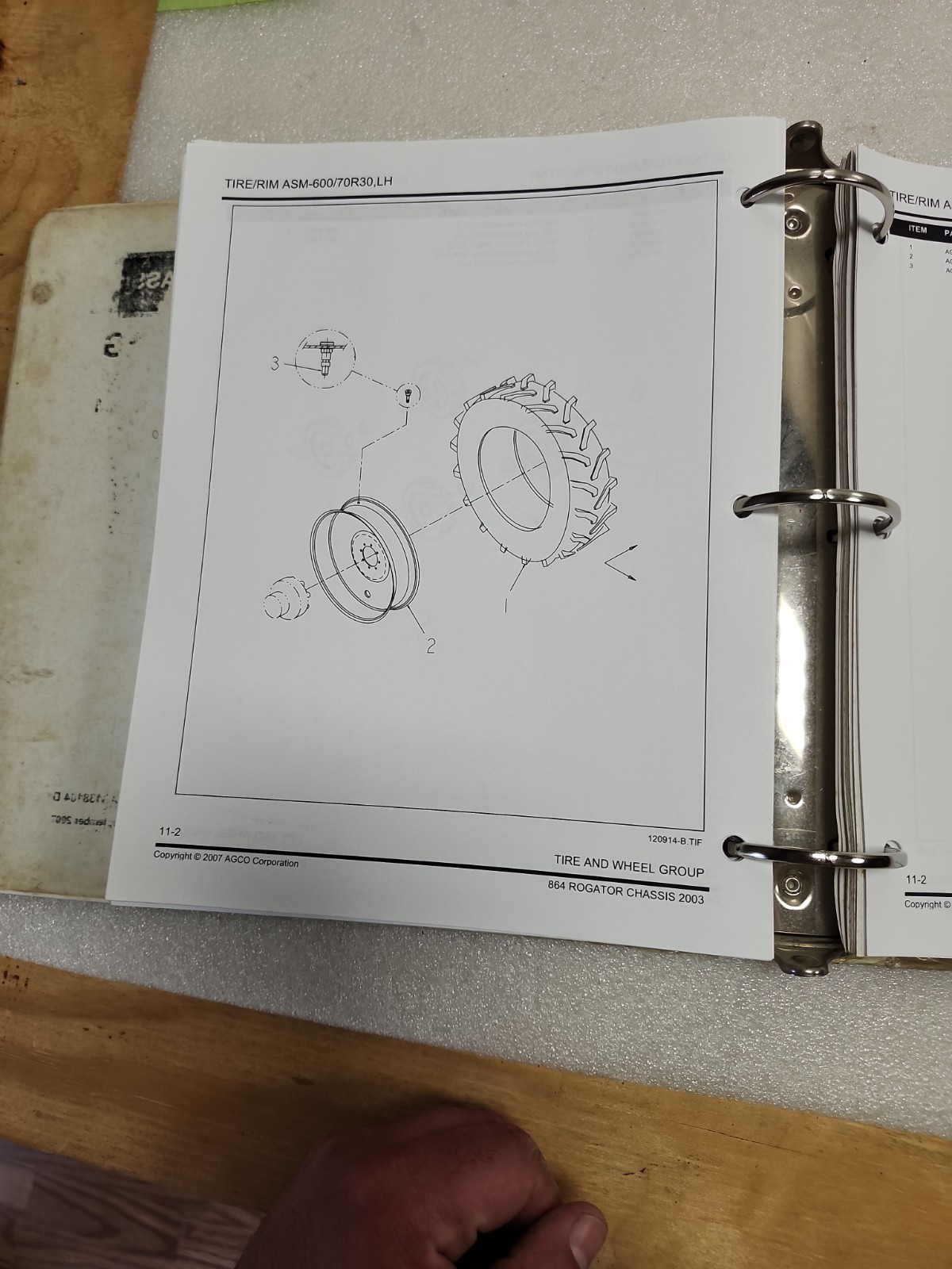 AG-CHEM 864 Rogator Row Crop Chasis Parts Catalog USED