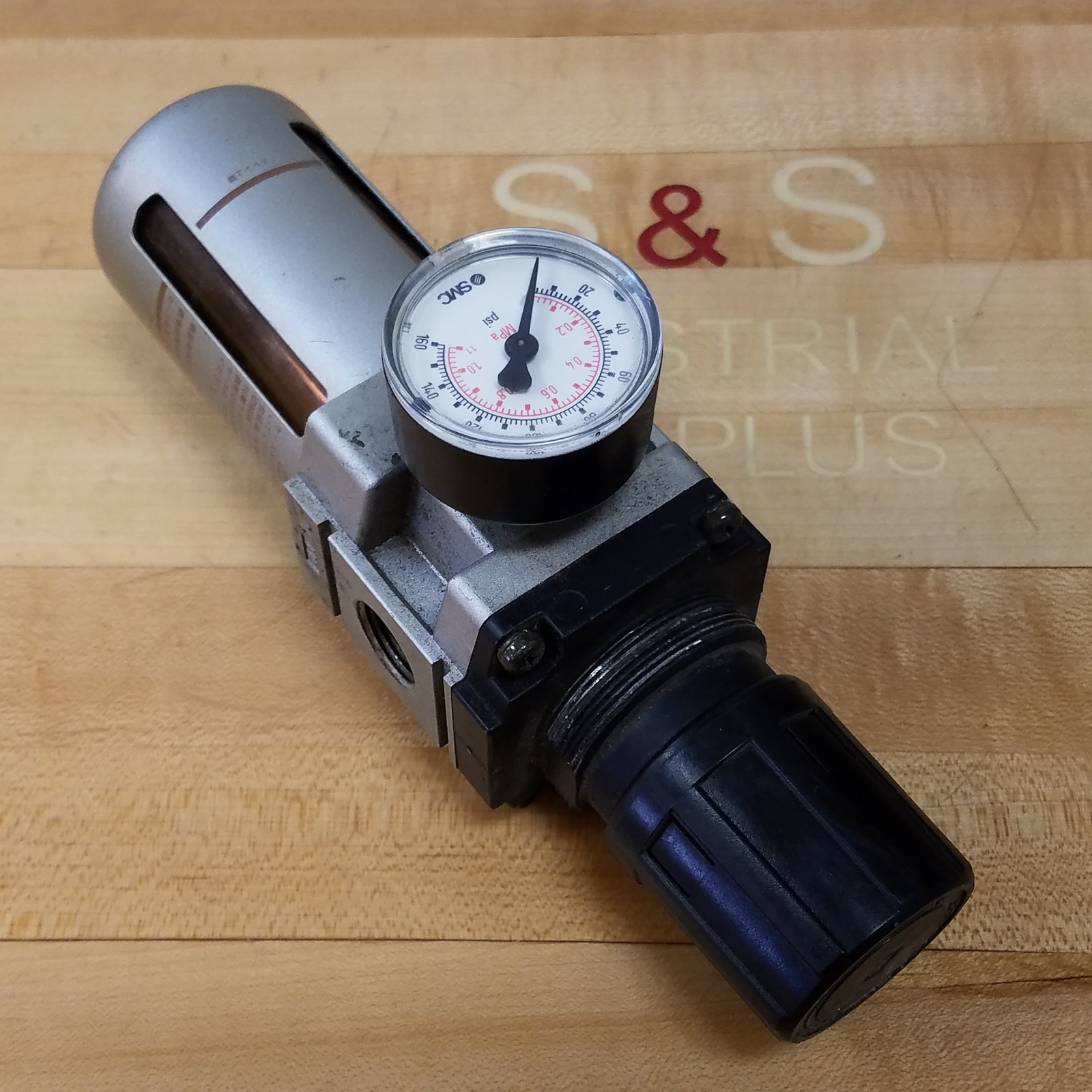 SMC NAW4000-N04D Pneumatic Regulator and Filter Assembly 0.05-0.85MPa