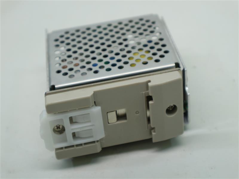 Omron S8JX-N03024CD S8JXN03024CD Power Supply AC100-240V DC24V 1.5A w/ Rusts