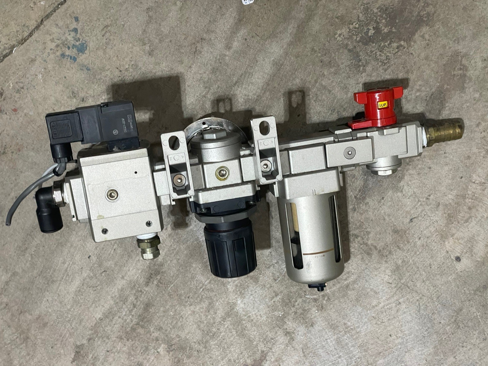 SMC NAV4000-N04-5DZ , NAF-4000-N04 , NVHS-N04-X116 , SMC PRESSURE MPA – USED