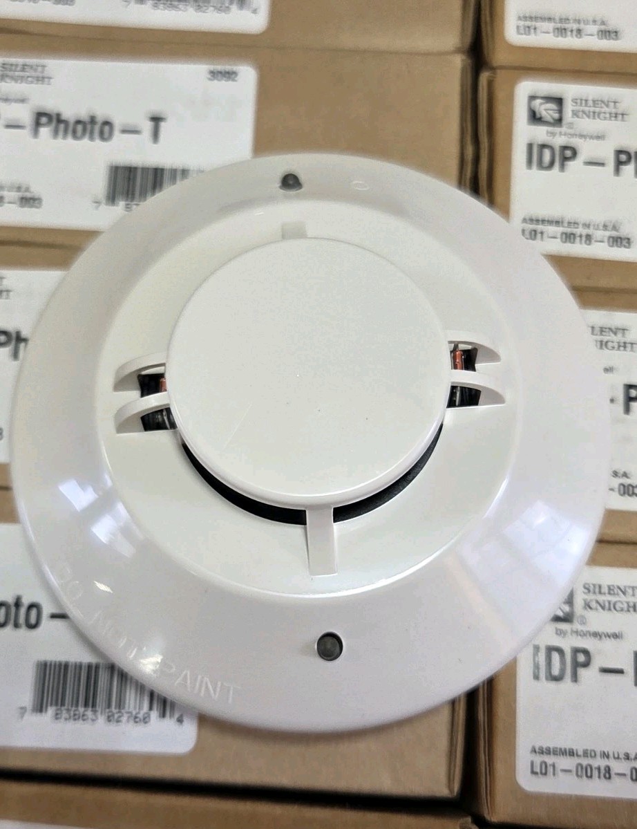 IDP-PHOTO-T COMBO PHOTO SMOKE/135° FIXED TEMP HEAT DETECTOR – “IVORY” 39 AVAIL.