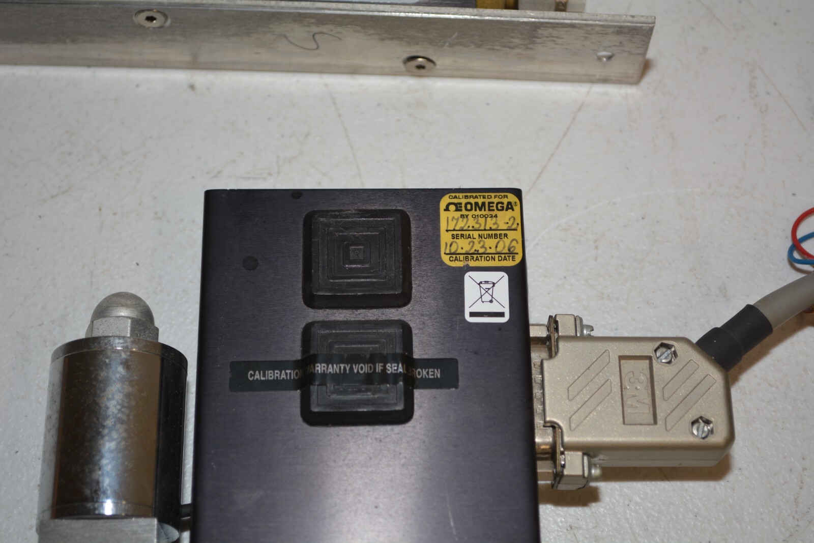 ^ Omega FMA5418 Mass Flow Controller 0-5 L/min N2 Gas #W5316
