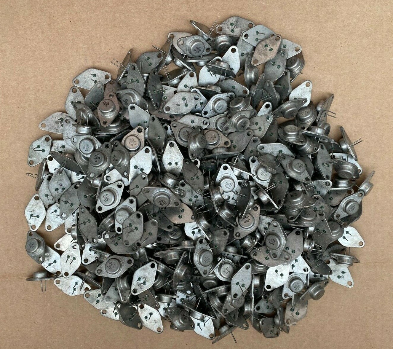 2N3738 Semitronics, NPN Power Transistor, TO-66, 225V, 1A, 10MHz, 10pcs