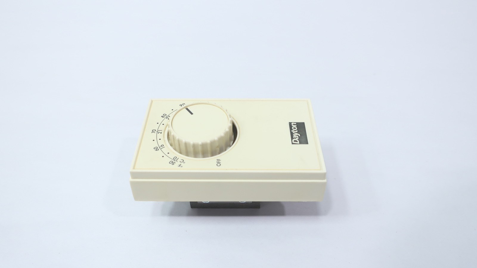 Dayton 4PU48 Heating Control Thermostat 120/277v-ac 50-90f
