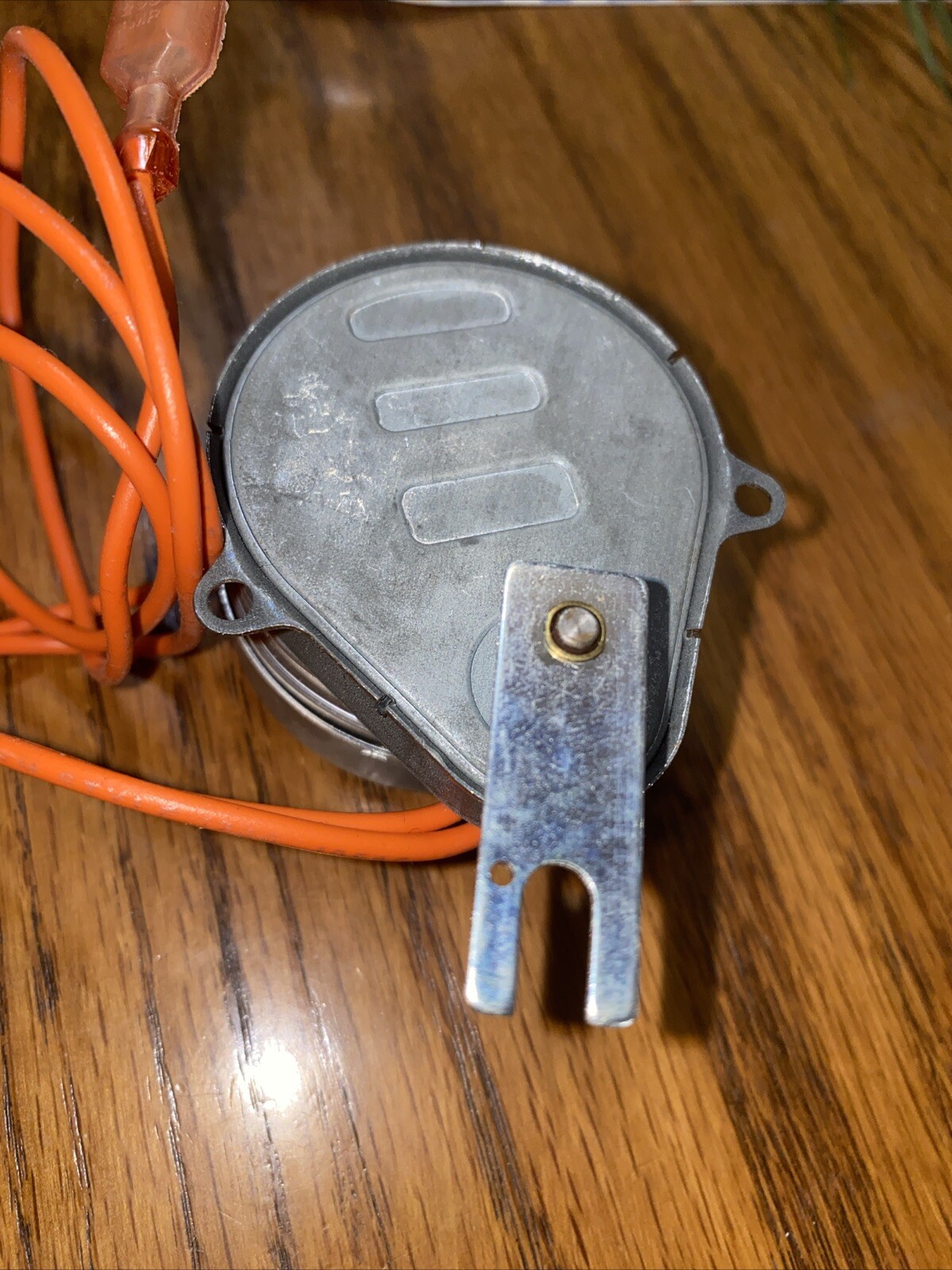 synchronous motor, 110V, 60 Hz, 5 W, 6RPM, 37815L-5-8-62