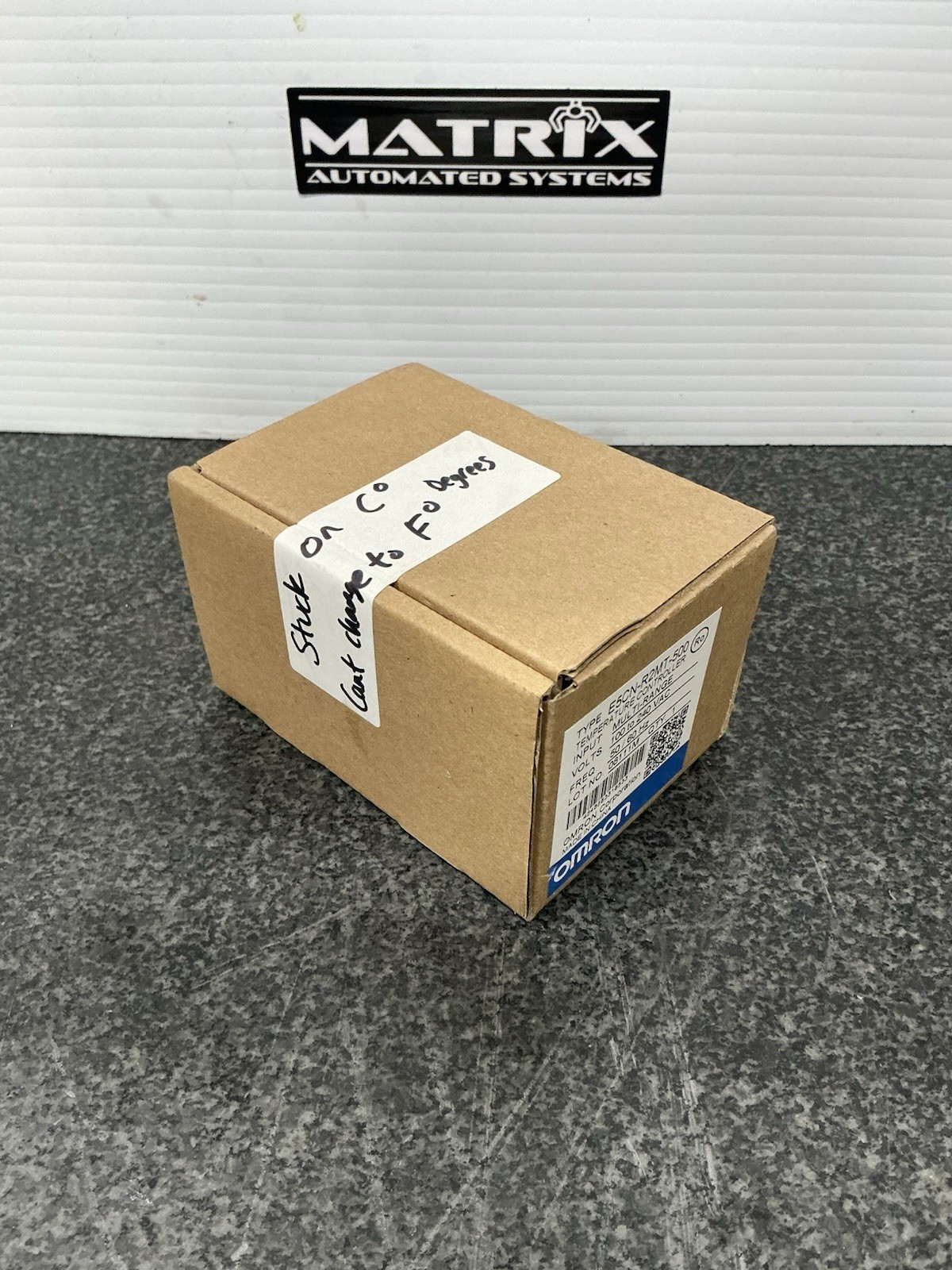 Omron E5CN-R2MT-500 Temperature Controller E5CNR2MT500