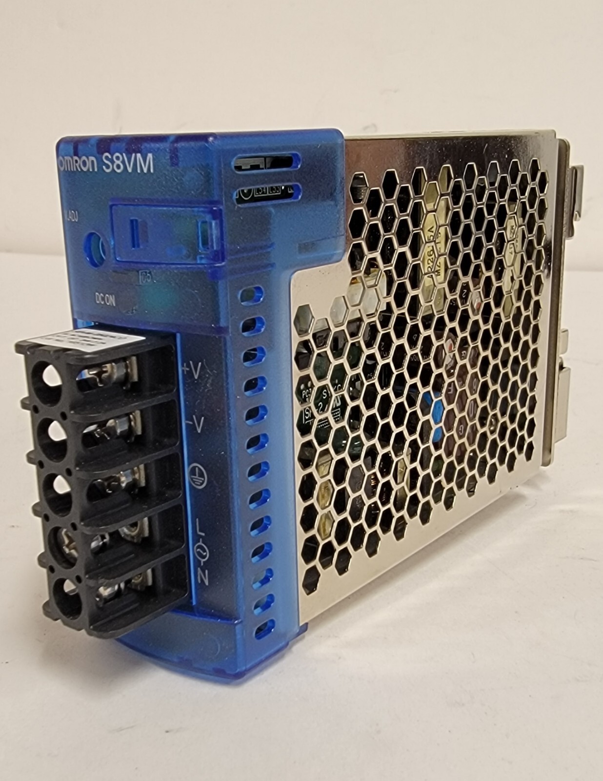 OMRON POWER SUPPLY S8VM-05024 CD.