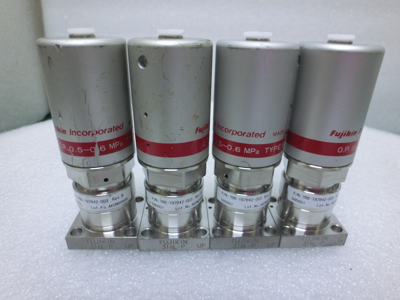 4pcs Fujikin 565601 Lam 766-197842-003 Rev B O.P. 0.5~0.6mPa N.C. Diaphragm~9934