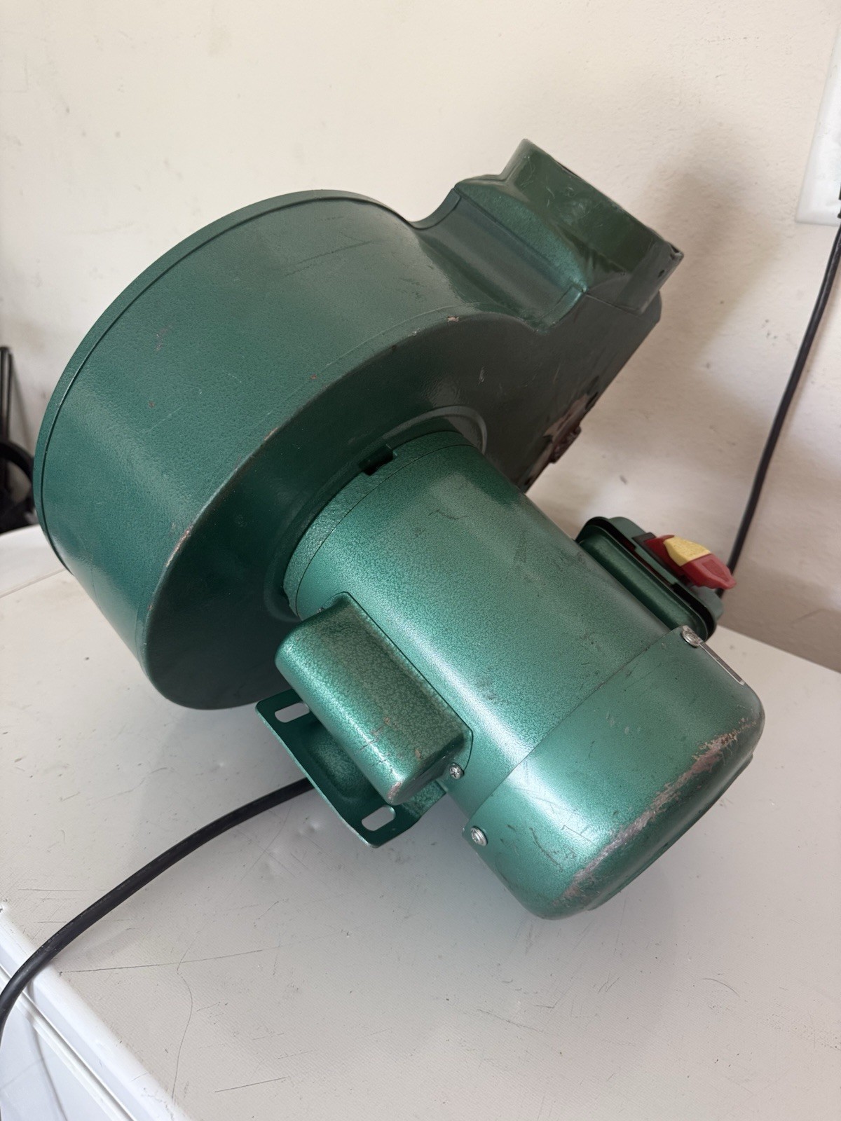 Grizzly 1HP Centrifugal Blower Induction Motor, 120/240V 1-Phase Green