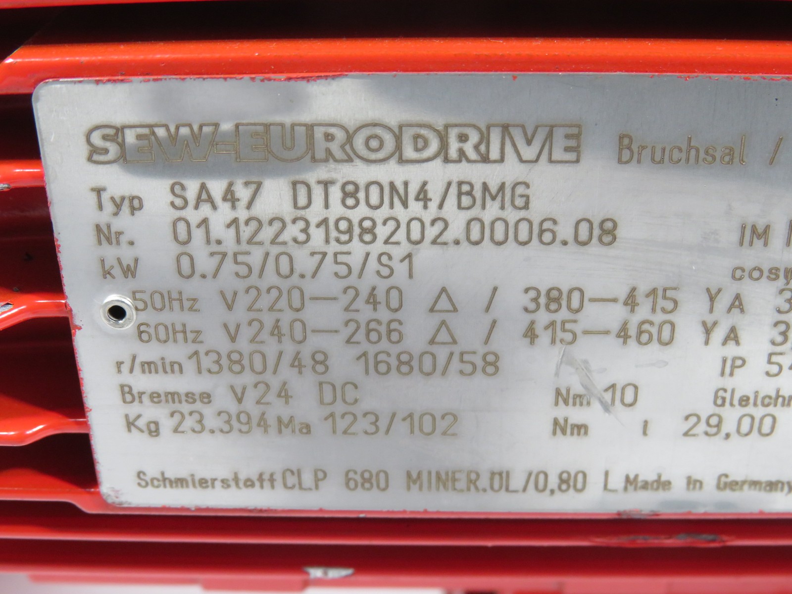SEW-Eurodrive AC Gearmotor 29:1 10Nm 0.75kW 1380/1680RPM 380-415V 3Ph USED