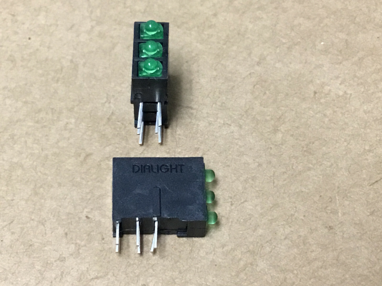 (2 PC) DIALIGHT 570-0100-222 T-3/4 Single Color LED Array GREEN WITH MFG CERTS