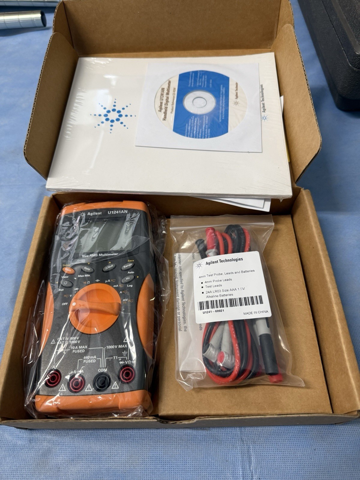 NEW AGILENT KEYSIGHT U1241AN TRUE RMS HANDHELD DIGITAL MULTIMETER NIB