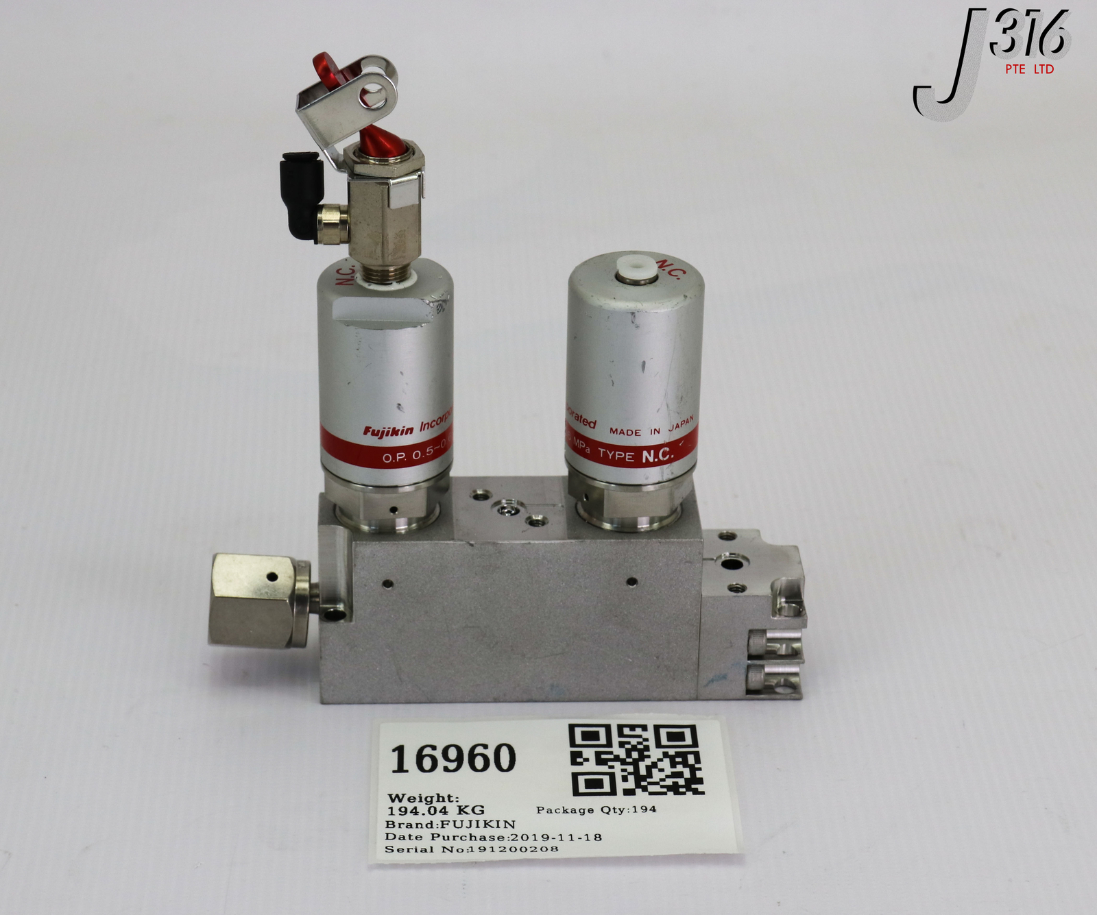 L16960 (LOT OF 20) FUJIKIN DIAPHRAGM BLOCK VALVES, N.C., O.P. 0.5~0.6MPA 477945