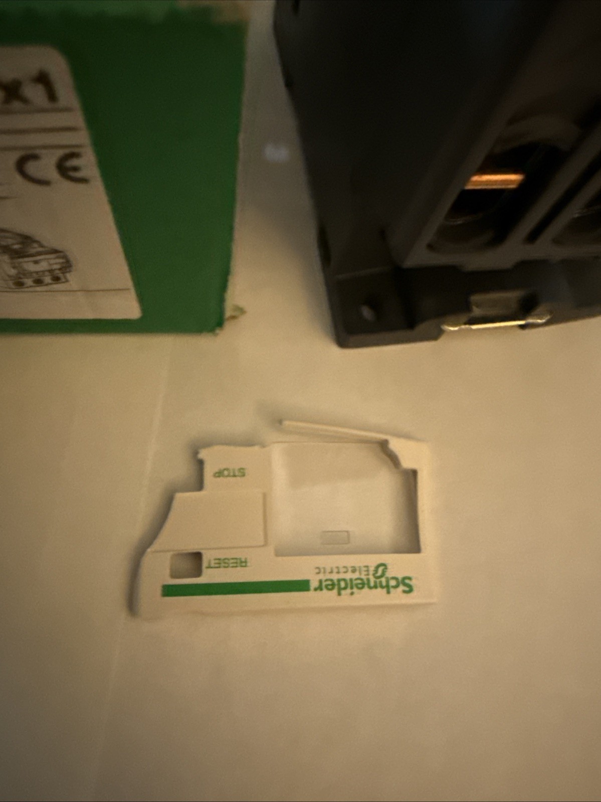 NEW OPEN PACKAGE Schneider Electric Contactor LRD350 **** See Photo