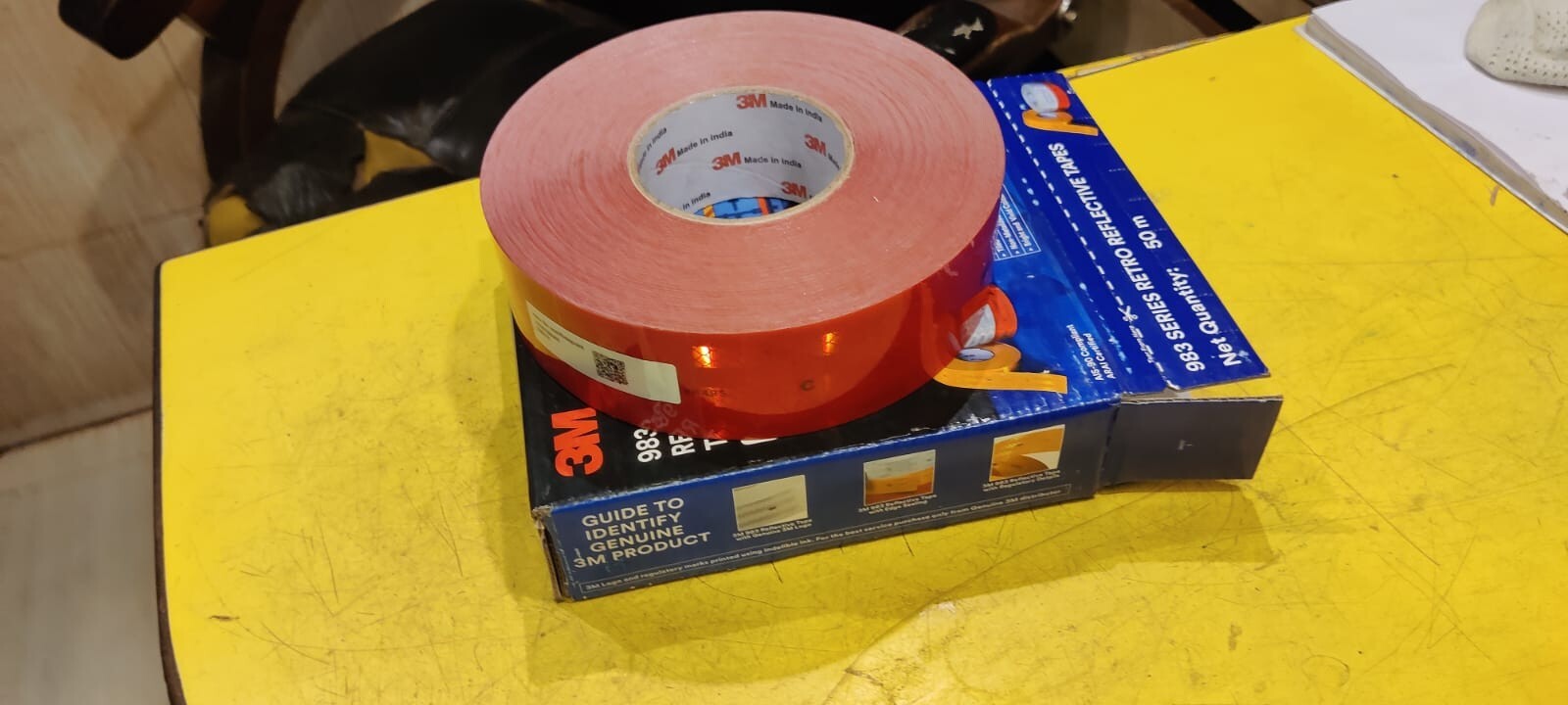 3M 983 series 2″ x 50 Yards Diamond Grade Reflective Retro Reflective Tape – red