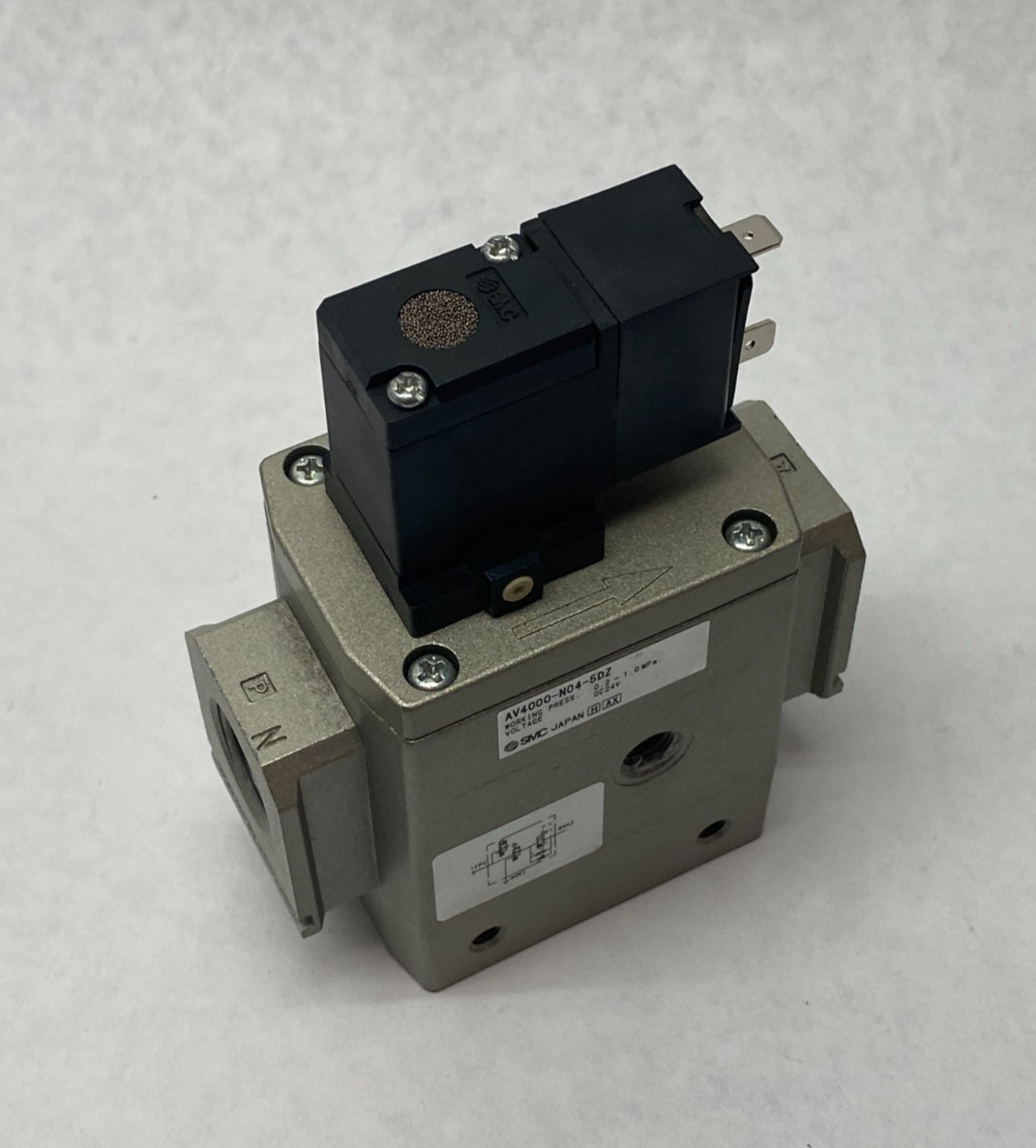 SMC AV4000-N04-5DZ Pneumatic Soft Start Up Valve 1/2″ NPT Ports