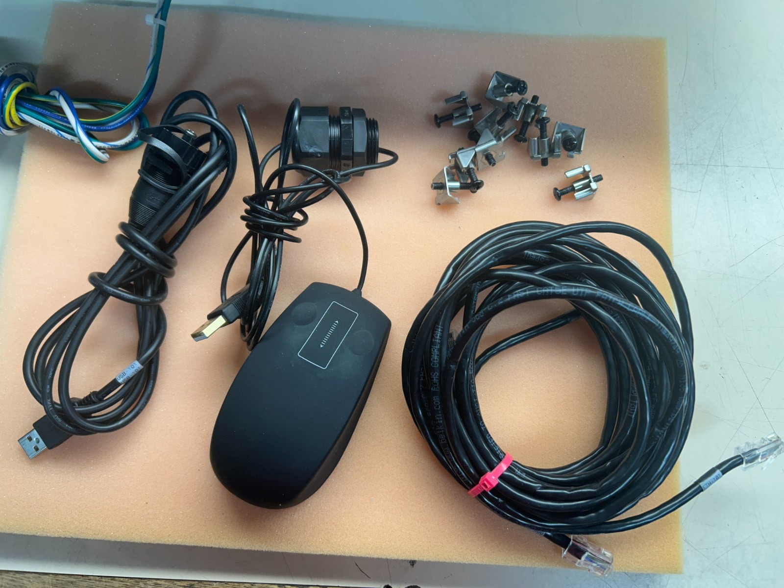 Advantech Embedded Automation package UNO-2184G & FPM-5151G Touchscreen