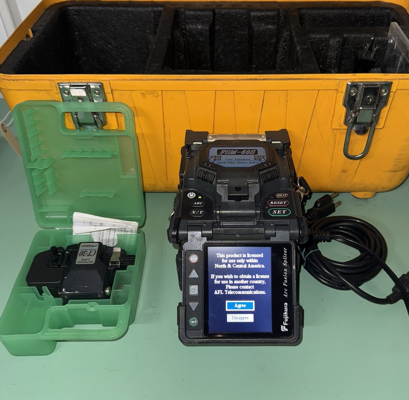 Fujikura FSM-60S Fusion Splicer w/ CT-30 Cleaver – 13k Arcs N.A.