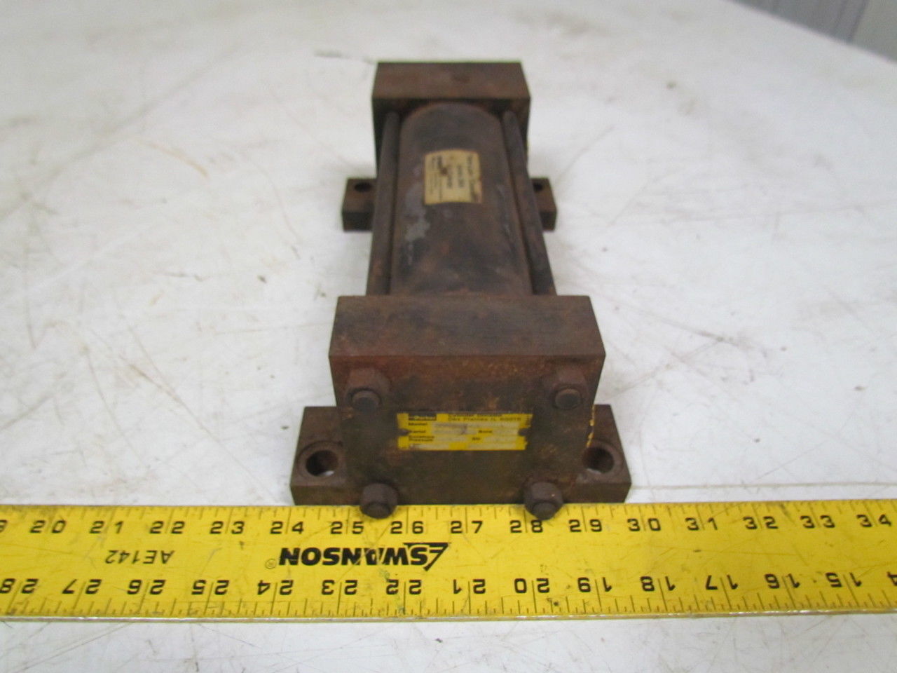 Parker CC2ANUS14AC Pneumatic Air Cylinder 3.25 Bore 6.00 Tie Rod