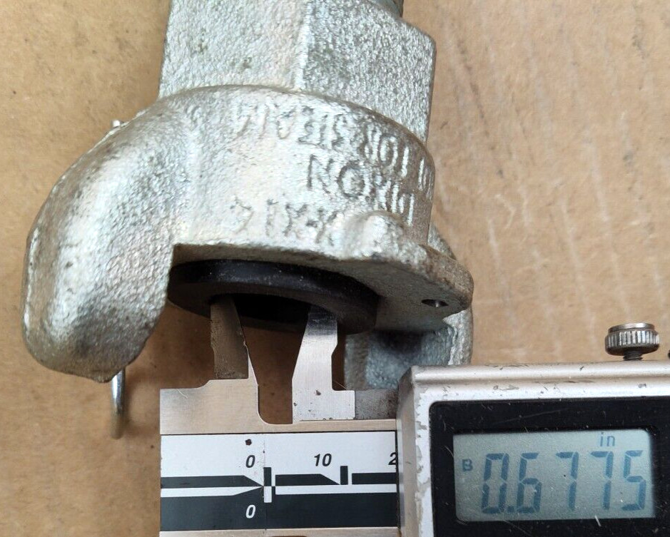 1″ Dixon AM7 Air King Universal Coupling NPT Male End MallIron Crowfoot