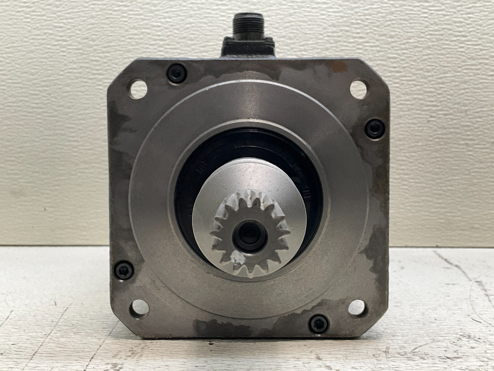 Fanuc A06B-0227-B705 aiF 8/3000 AC Servo Motor 182 V 1.6 kW A06B0227B705 A06B