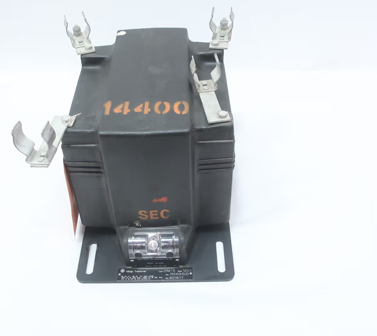 General Electric Ge JVM-5 765X021030 Voltage Transformer 14400v-ac 1500va 120:1