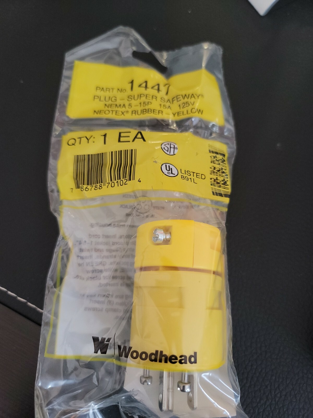 NEW WOODHEAD 1447 PLUG SUPER SAFEWAY NEOTEX RUBBER YELLOW