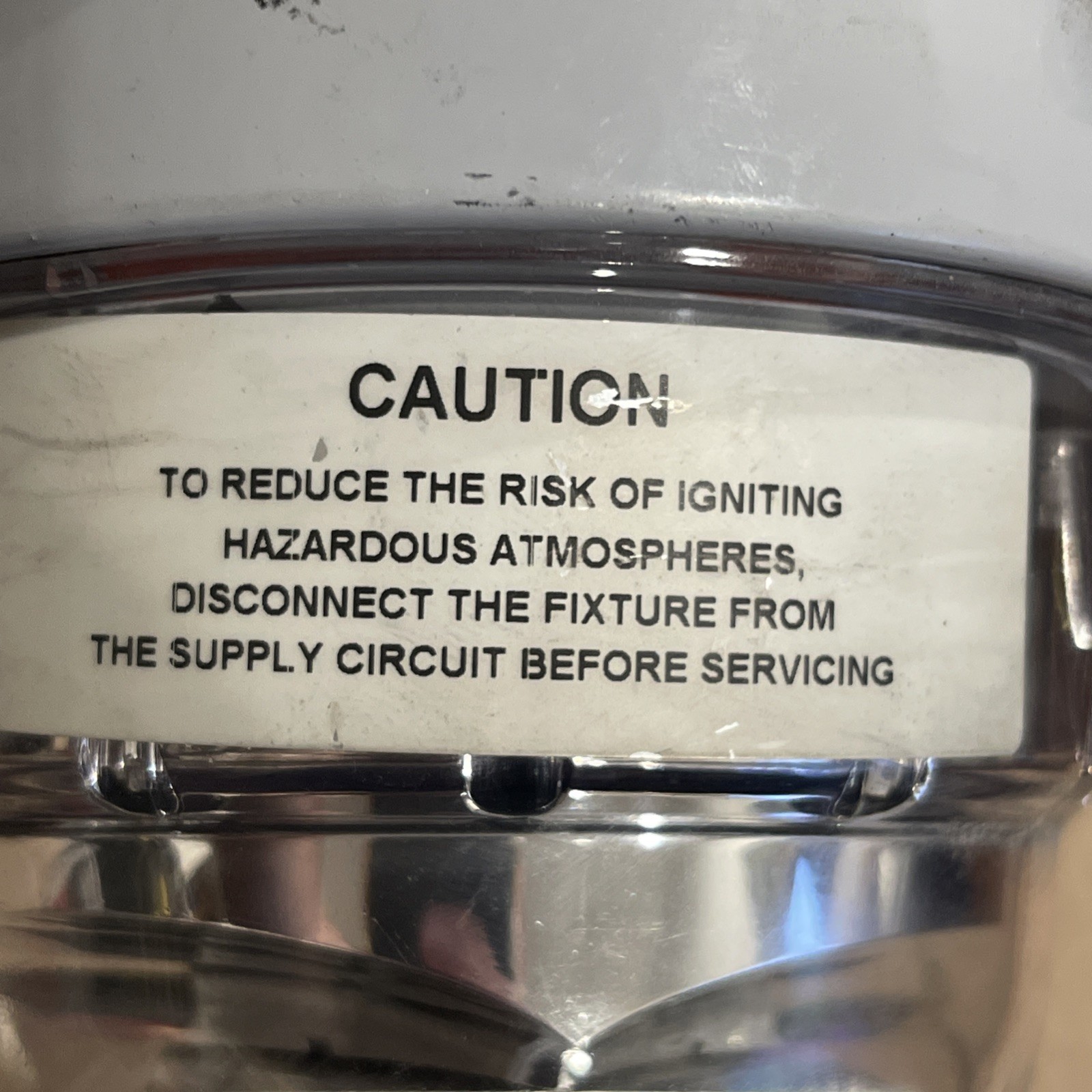 Dialight RTO‑2W17‑001 SafeSite LED Area Light – 800 Lumens, IP66, Used Pull