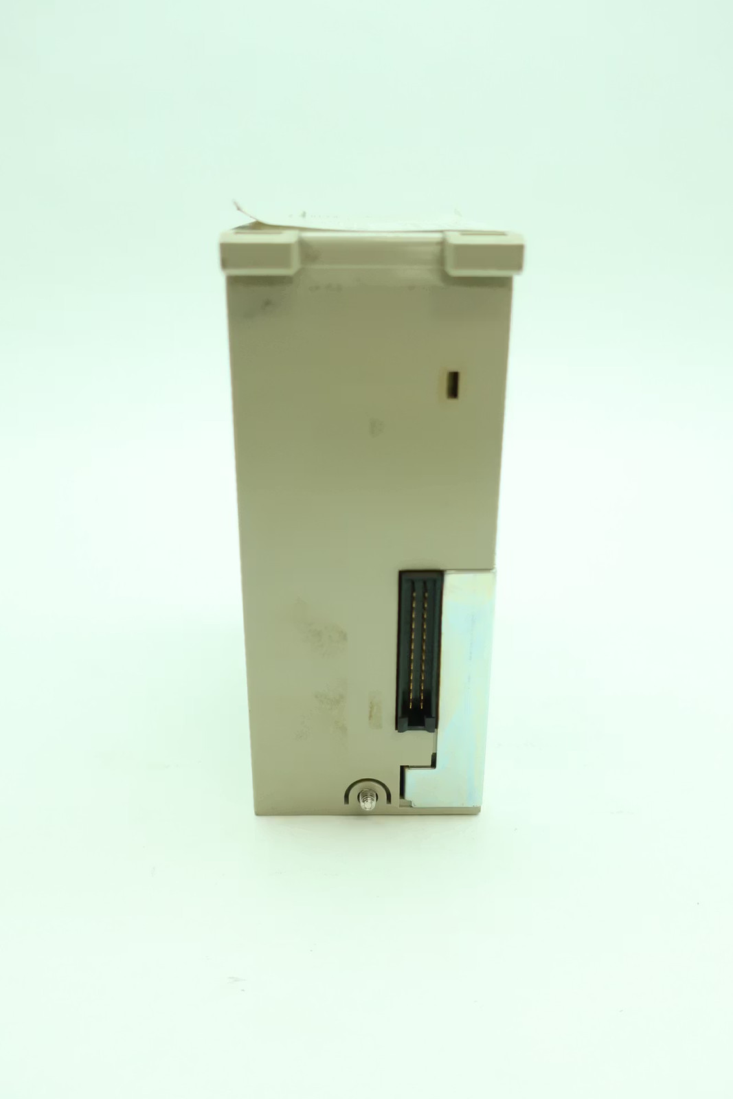 Omron C200HW-PA204S Power Supply Unit 100-120/200-240v-ac 24v-dc