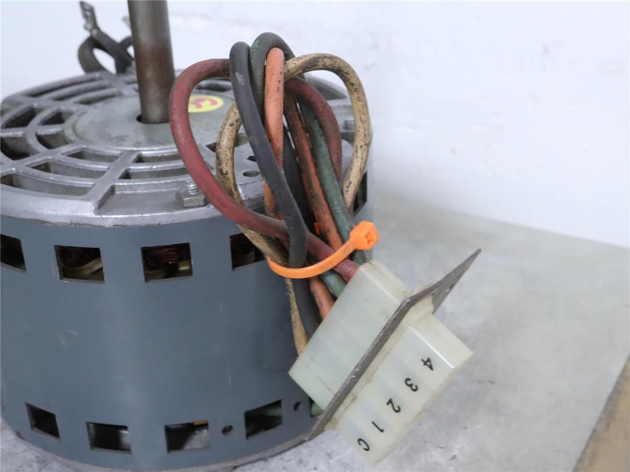 Westinghouse 321P341 HVAC Fan Blower Motor 1/6HP 115V 1075RPM 4SPD 1PH DU48