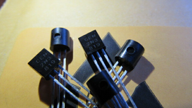 2N3819 Central Semiconductor RF GENUINE JFET Transistor N-CH -25V 10mA, 1 piece
