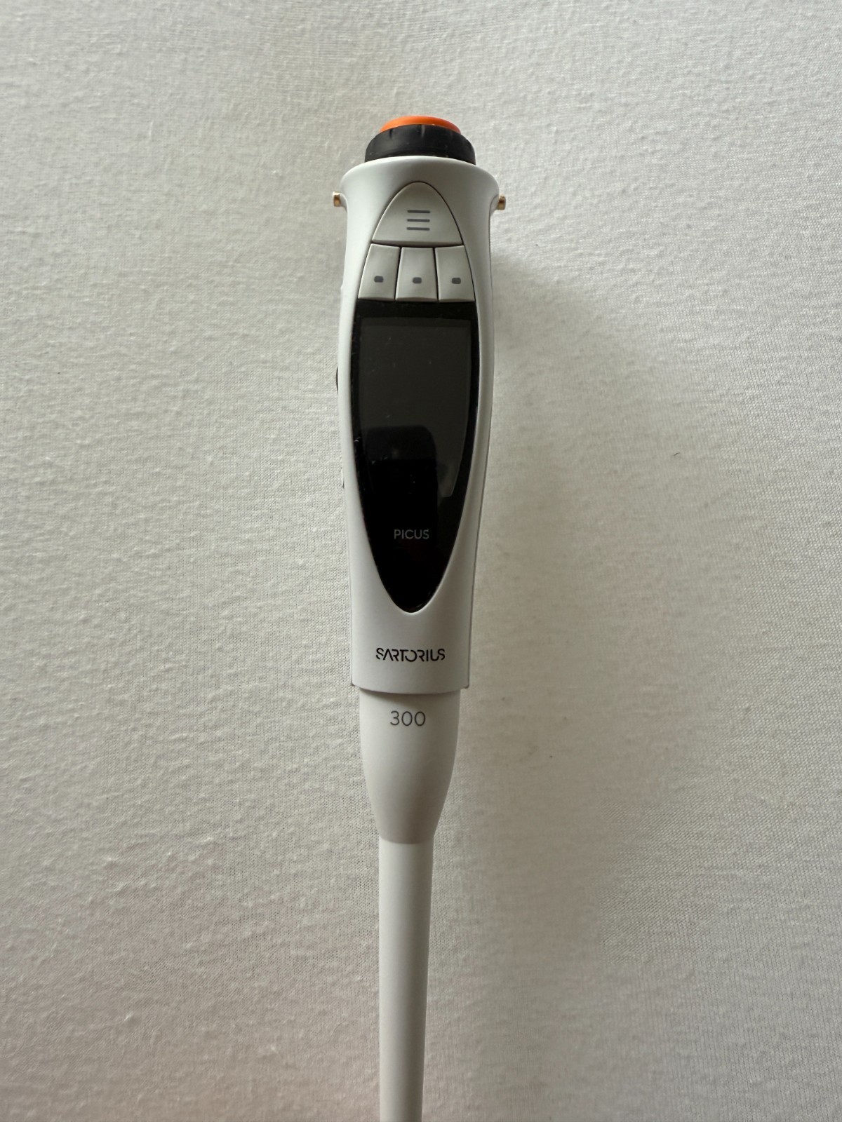 Sartorius ~ Picus 300 ~ 10-300ul ~ Single Channel ~ Biohit ~ Calibrated