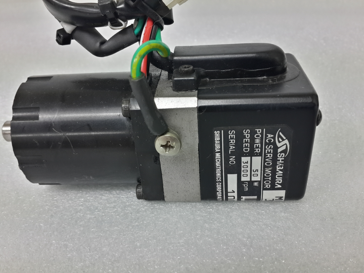 SHIBAURA AC SERVO MOTOR MC500NS 302SNN47 50W 3000rpm [2UNITS]