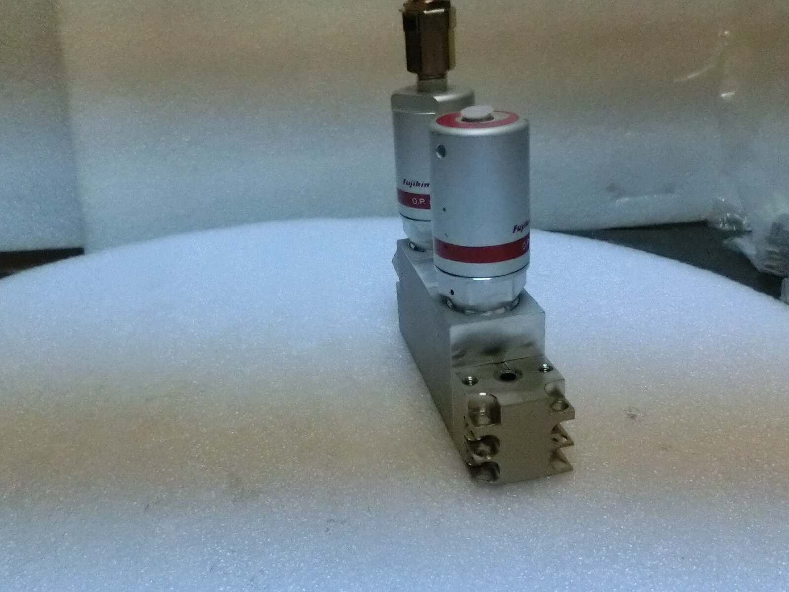 Lam 766-077821-501 Rev C Hybrid Diaphgram Valve,Fujikin 316L-P 0.5-0.6Mpa_,96670
