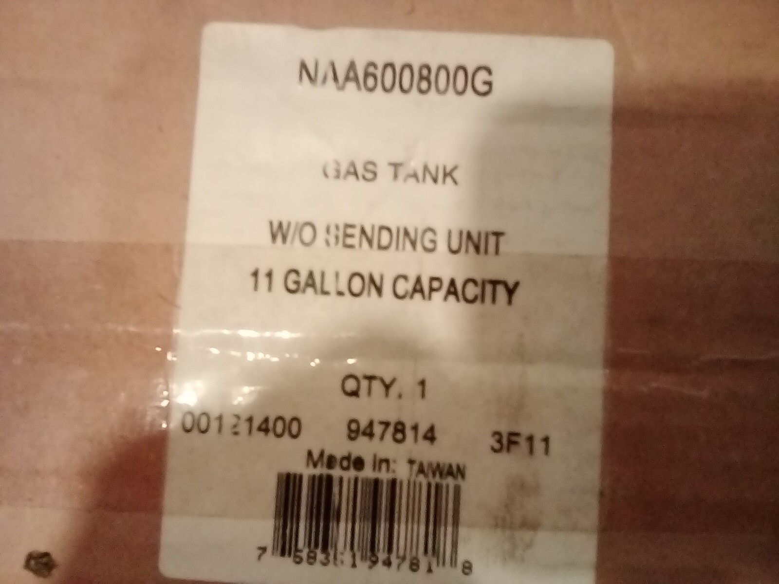 NAA600800G Fuel Tank for Ford. Fits: Ford / New Holland Replaces:NAA9002D