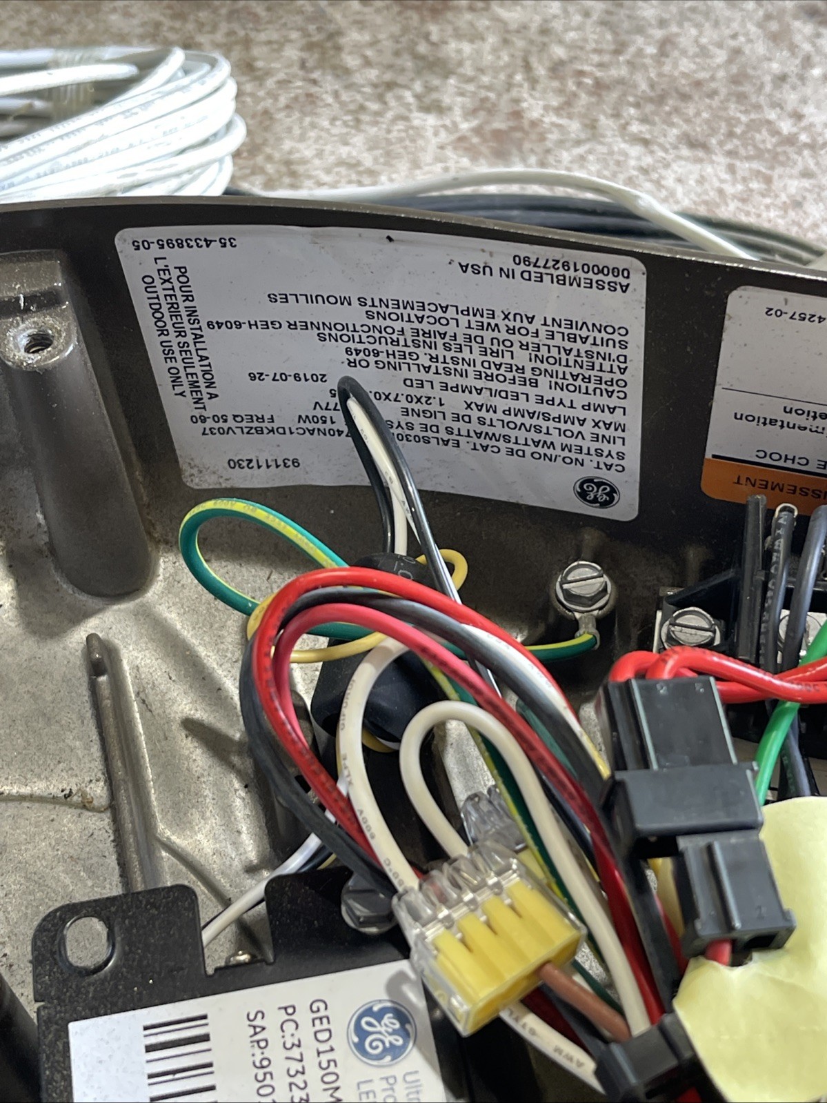 General Electric Evolve LED Series Area Light ANSI 7 Pin PE Receptacle 93111230