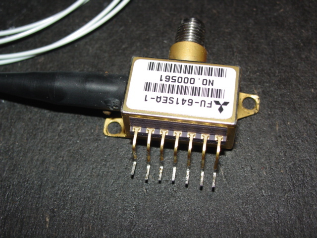 Modulator integrated DFB Laser Mitsubishi 10G approx 1mW DFB SMA Or SMB coaxial