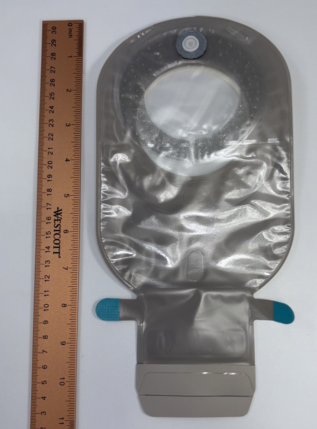 10 Coloplast 12283 SenSura® Pouches 2¾” Expires 2028