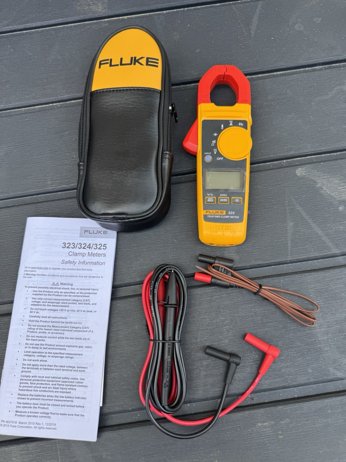 Fluke 325 True RMS AC/DC Voltage Tester Clamp Meter Continuity Capacitance