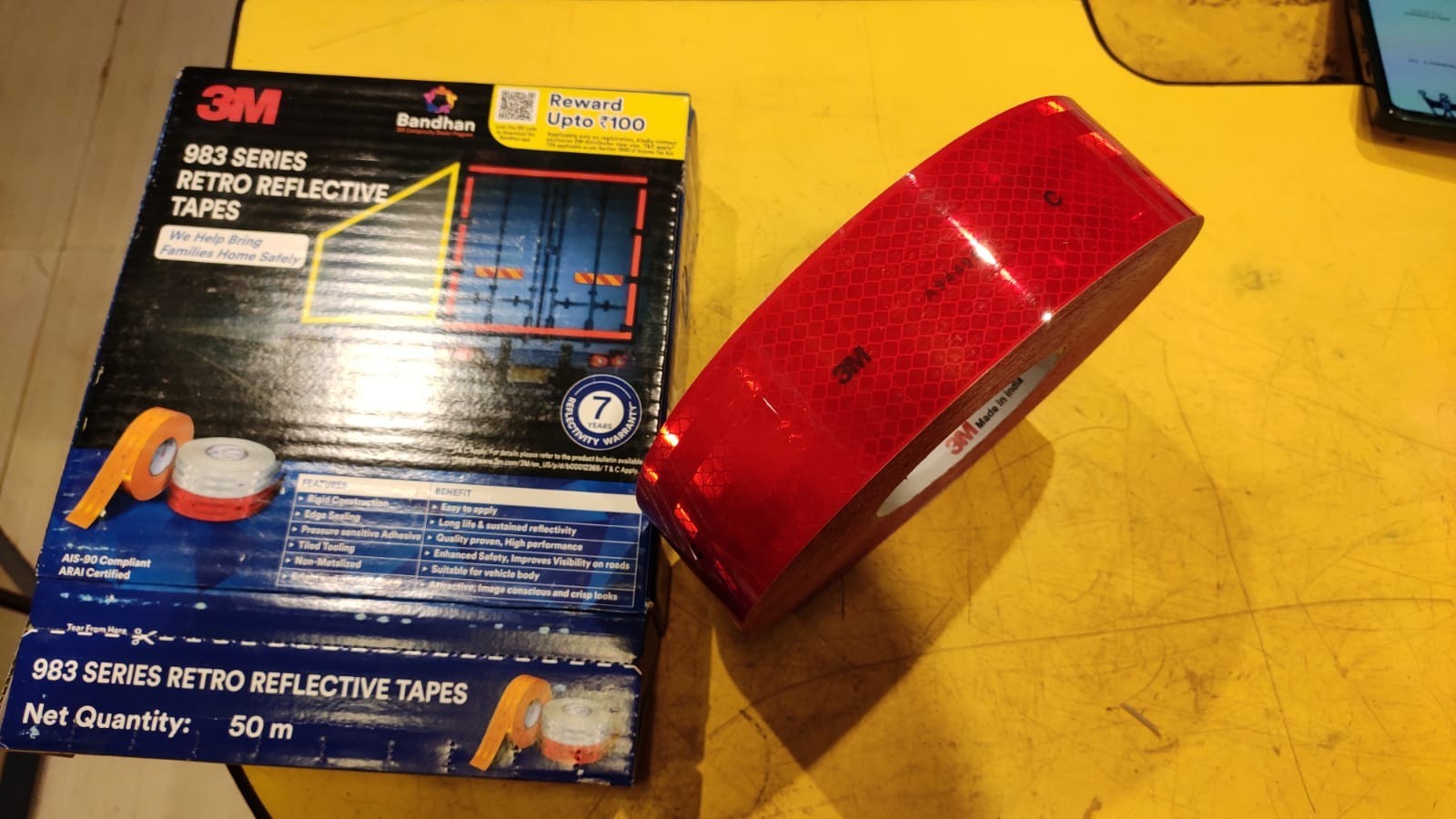 3M 983 series 2″ x 50 Yards Diamond Grade Reflective Retro Reflective Tape – red