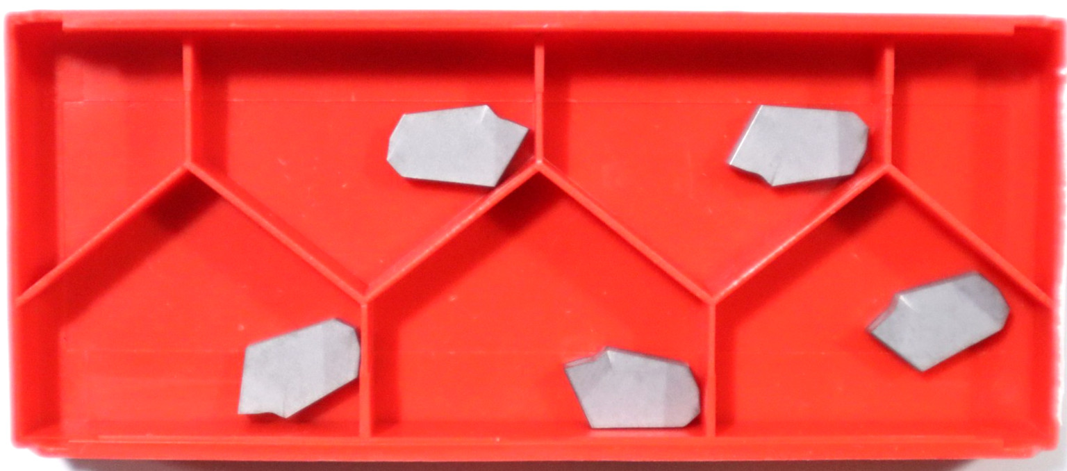 5 PIECES of DORIAN, SGTN 3 DK25 CARBIDE INSERTS 82224