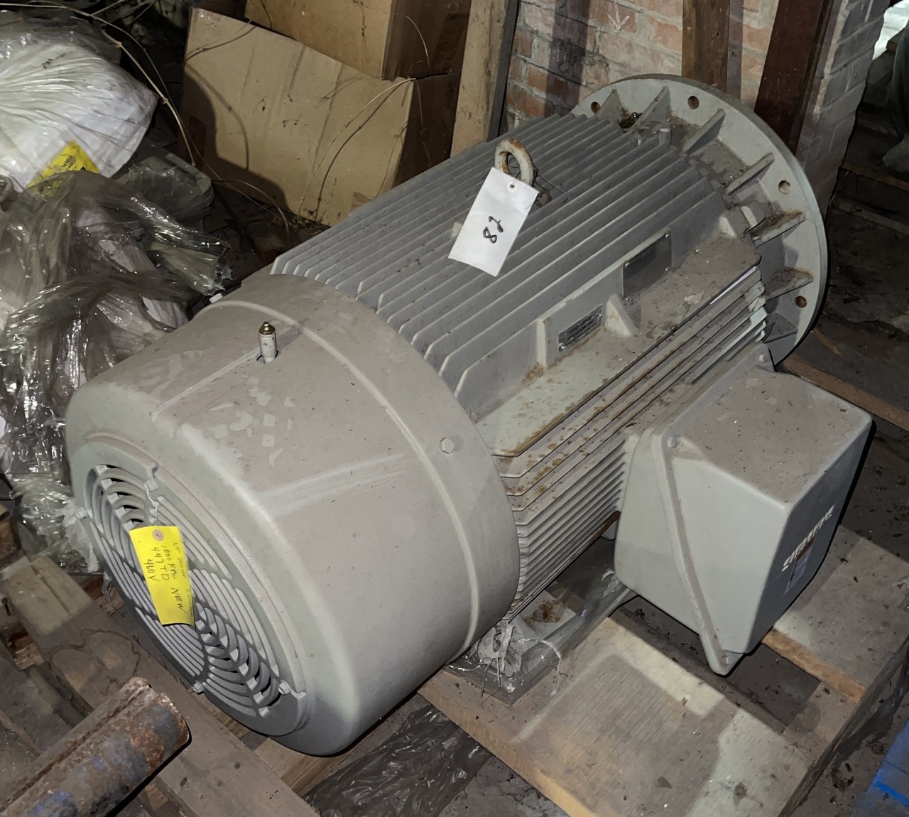 SIEMENS 200hp 1800rpm B447TD 460V TEFC New Pre-Owned Electric Motor
