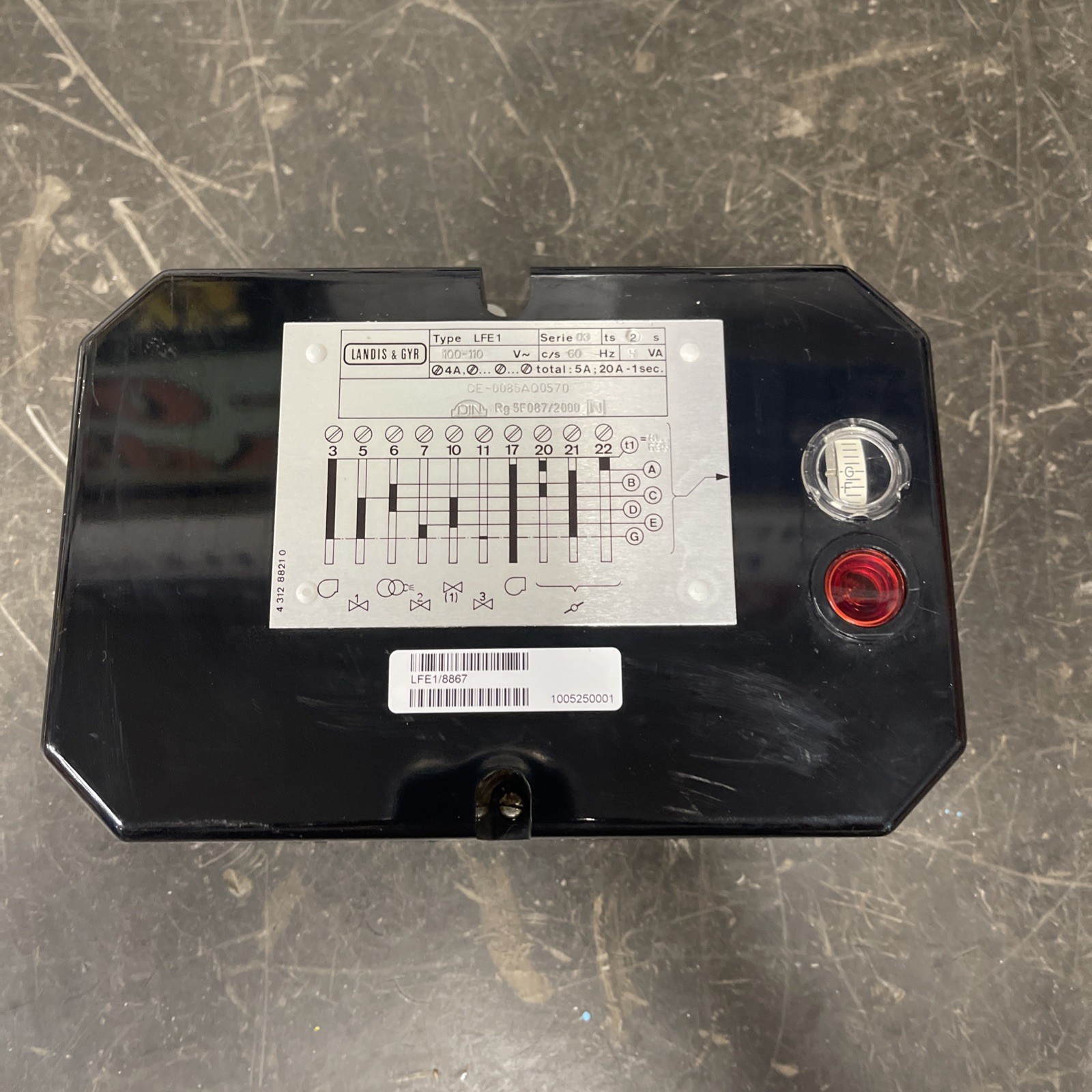 LANDIS & GYR LFE1 / 8867 Controller, CE-0085AQ0570, Serie 03, 100-110V 60Hz